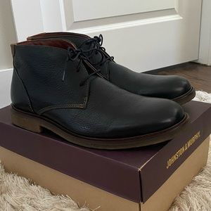 Size 10.5 Johnston&Murphy Copeland Chukkas